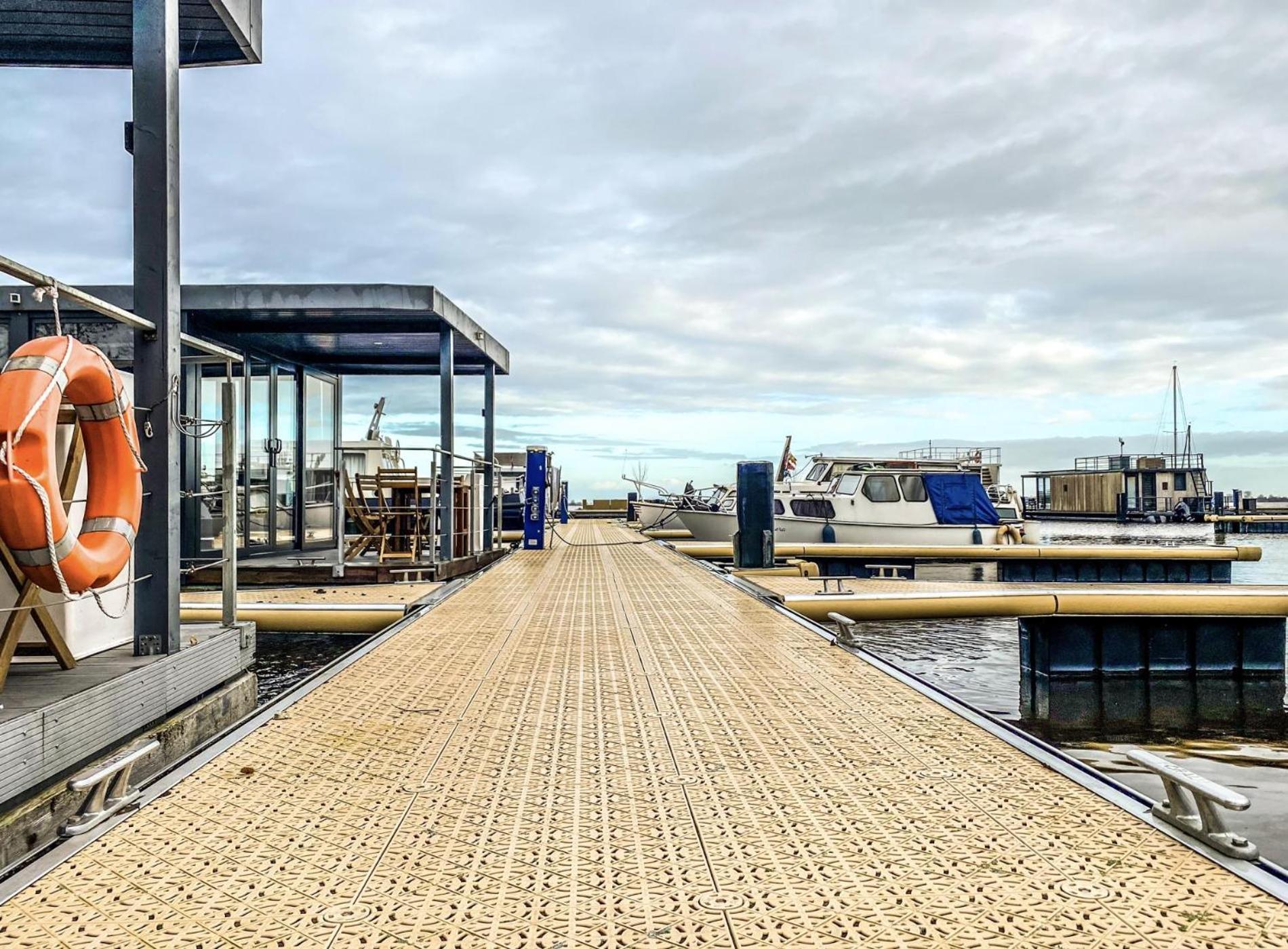 Houseboat Blue Sneekermeer Offingawier Exteriér fotografie